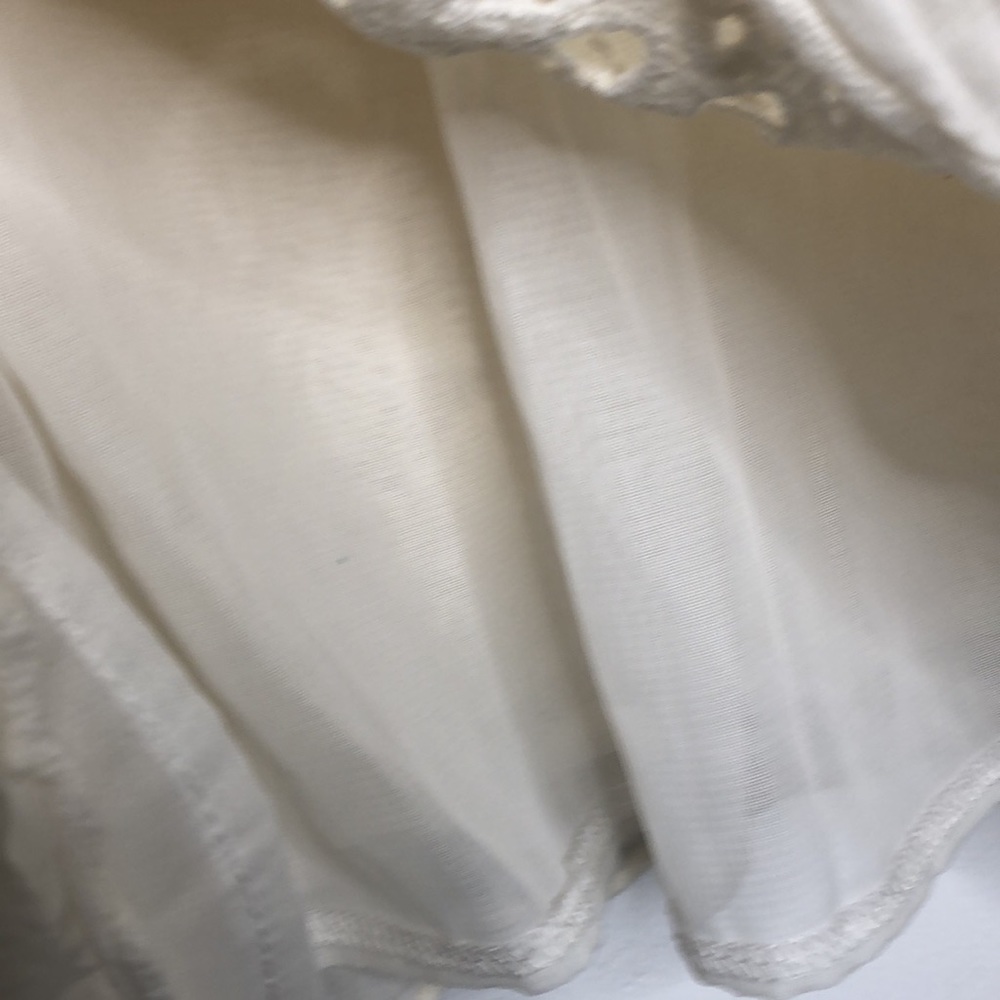 Sundance ivory short sleeve top. Medium - Picture 9 of 11
